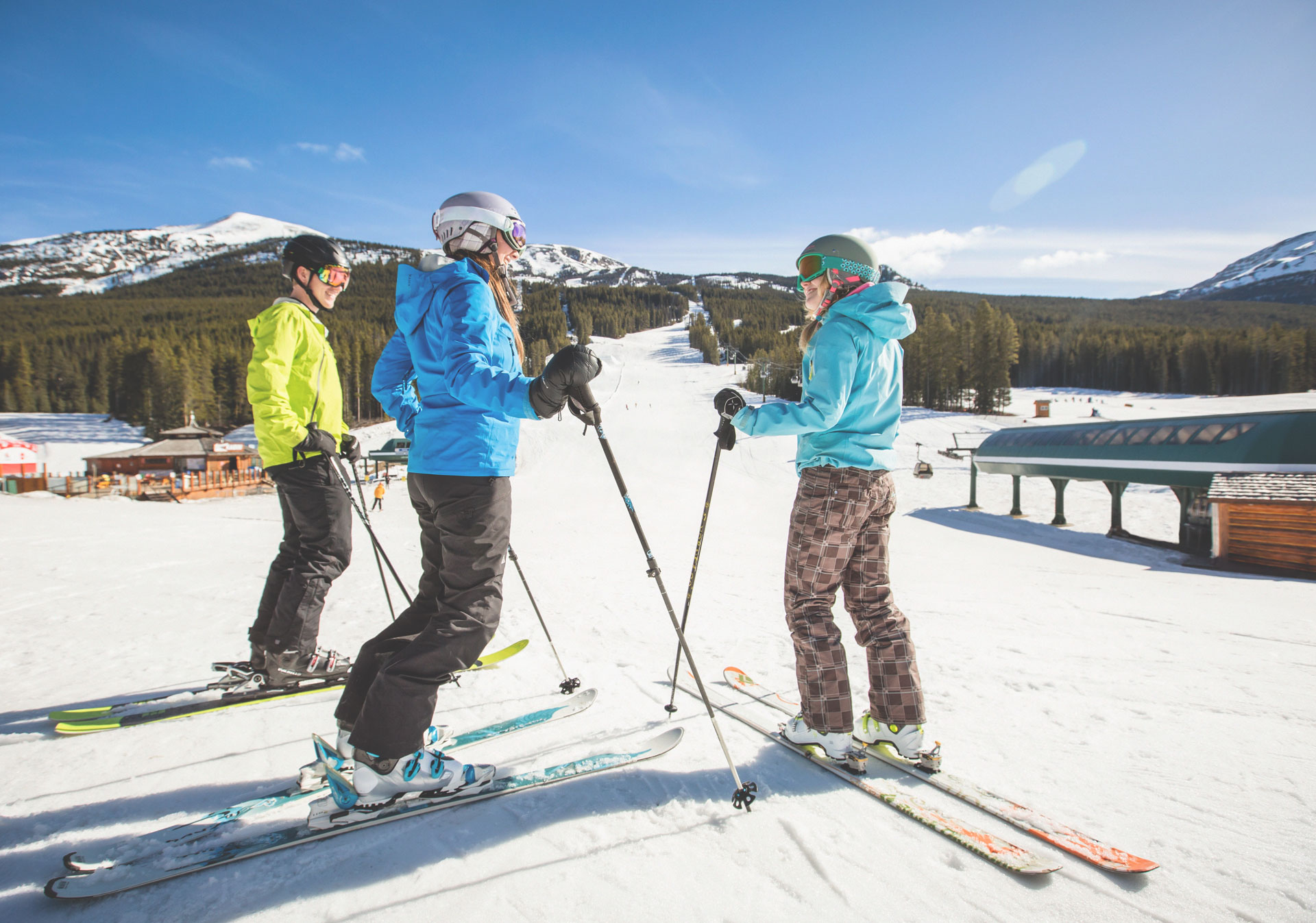 Lake Louise Ski Resort (Photo credit: Banff & Lake Louise Tourism/Noel Hendrickson).