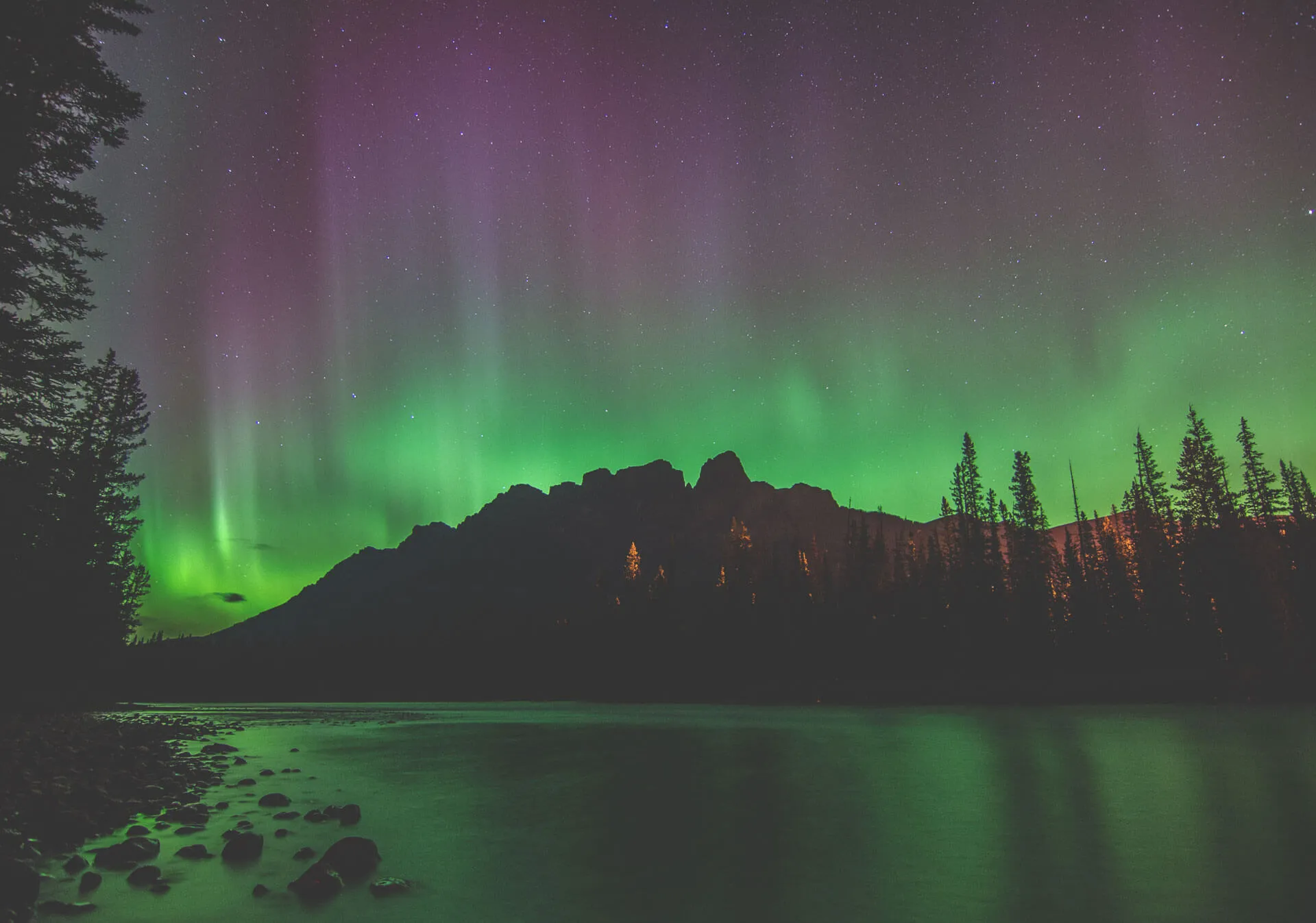 Aurora Borealis and the Northern Lights in Banff