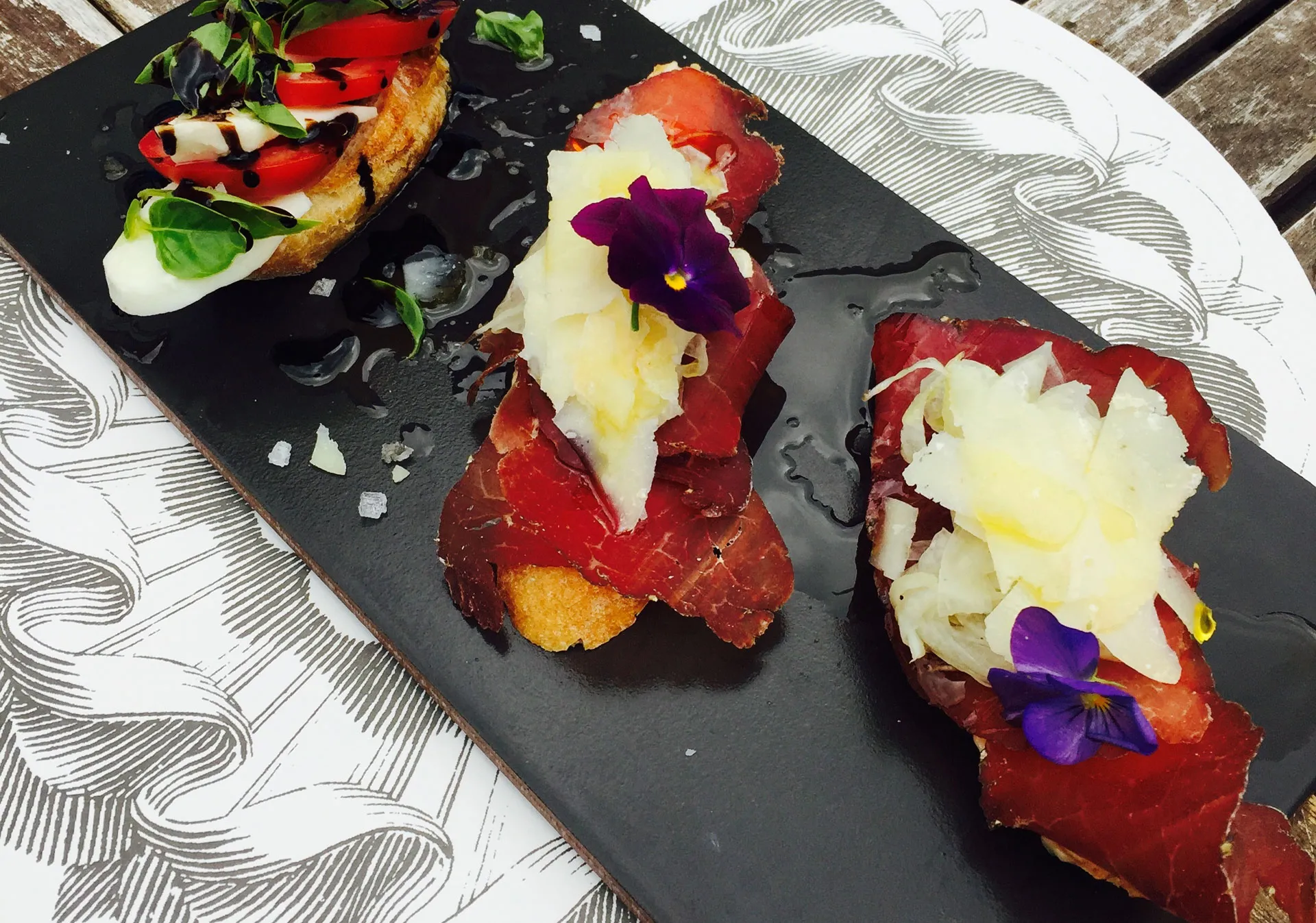 Smoked Bison on Fennel Slaw Toast rom Valbella Gourmet (Photo credit: Karen Anderson).