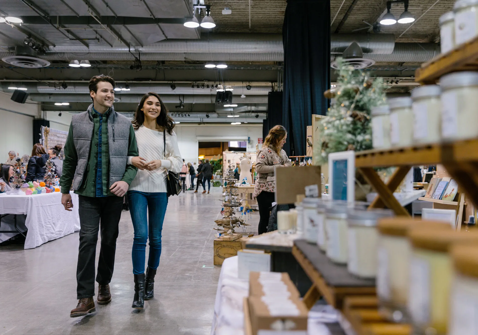 Market Collective Holiday Markets (Photo credit: Travel Alberta/Chris Amat).