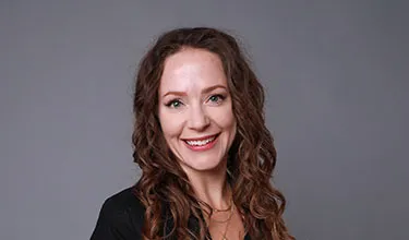 Dana Hayes Headshot